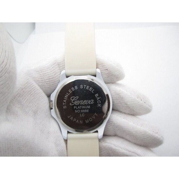 Women's Geneva Platinum Quartz WR Analog Dial Causal Round Watch (E749) - Picture 3 of 11